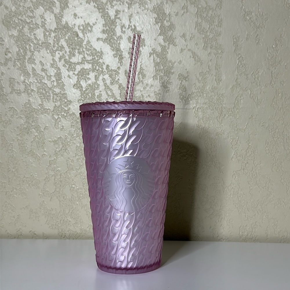 ((SOLD))Starbucks 2024 Light Pink Chain Link Soft Touch Grande 16 oz Tumbler Cup